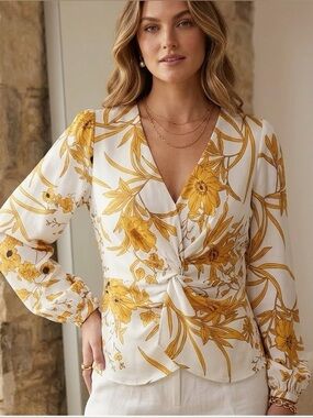 Floral Twist Front Blouse in White/Yellow/Black Size Large